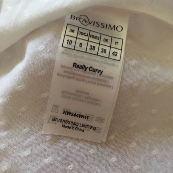 Retro White Buttonup - Picture 10 of 11